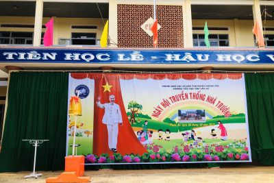 Sáng nay ngày 6/10/2022 Trường TH Chu Văn An tổ chức Ngày Truyền Thống Nhà Trường kỷ niệm 730 năm ngày sinh Nhà giáo Chu Văn An. Với nhiều hoạt động như Hái hoa dân chủ, Rung chuông vàng… nhằm ôn lại truyền thống vẻ vang của trường.